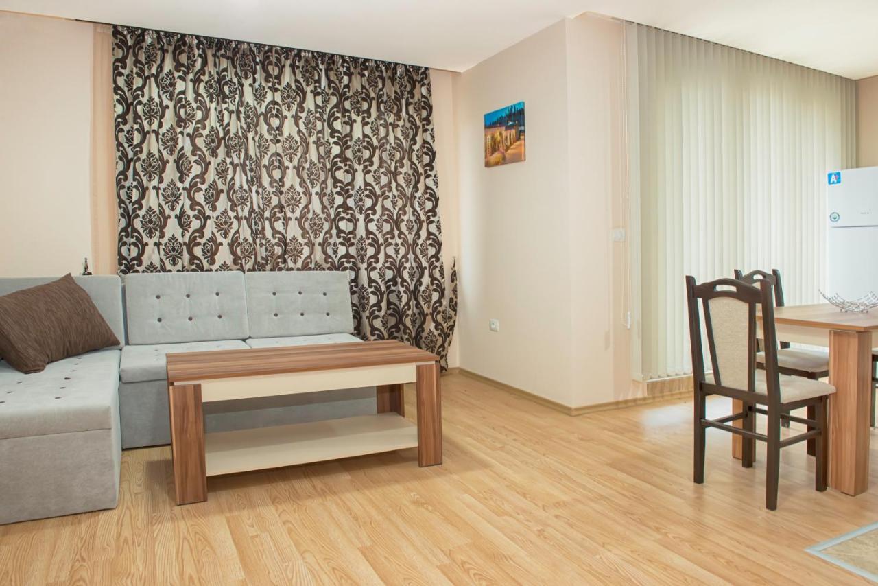 Garden Of Eden Pmg Apartments Sveti Vlas Esterno foto