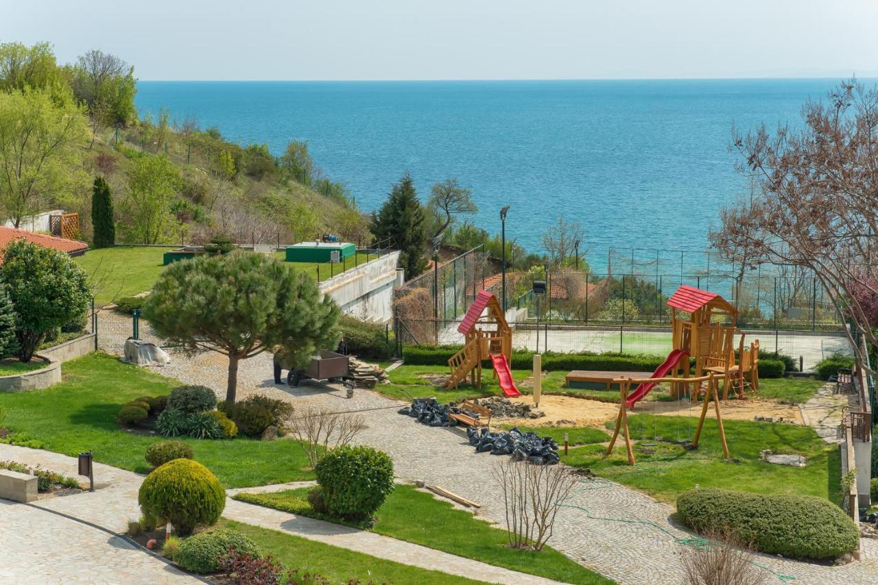 Garden Of Eden Pmg Apartments Sveti Vlas Esterno foto